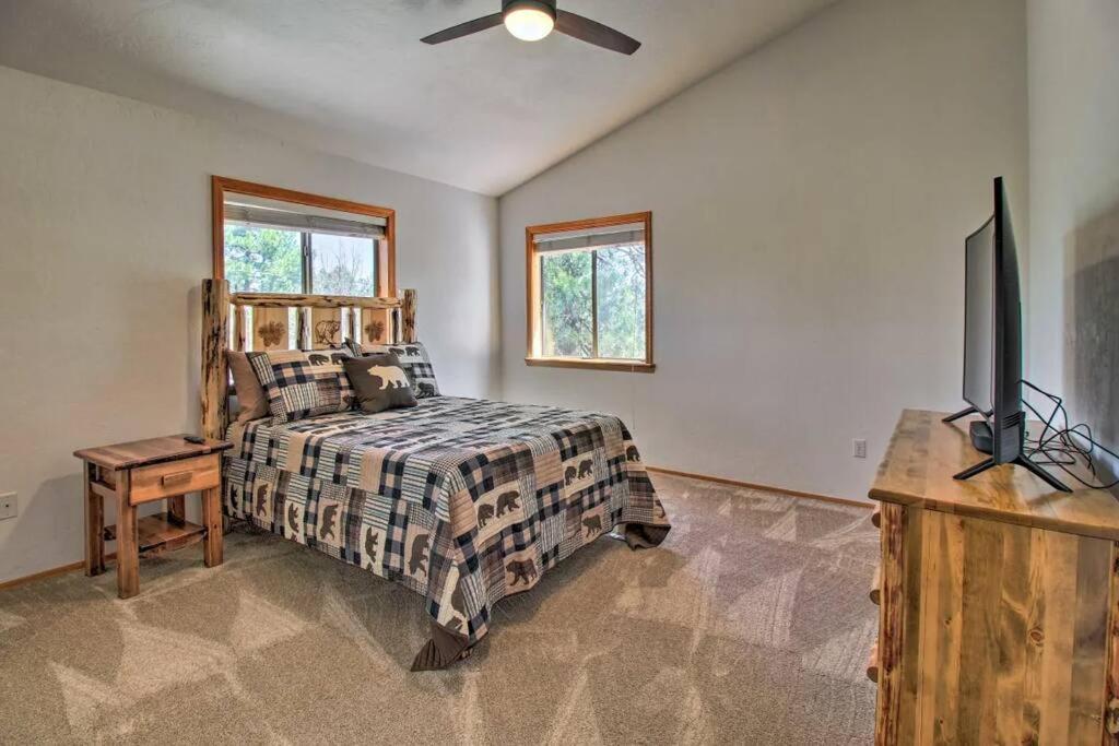 فيلا باينتوب ليكسايدفي Pine Cone Cabin المظهر الخارجي الصورة